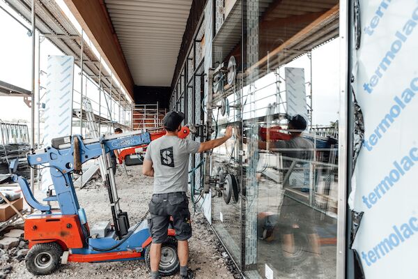 Glaser, Metallbauer, Tischler - Monteur Glasbau mit 4-Tage-Woche (m/w/d)
